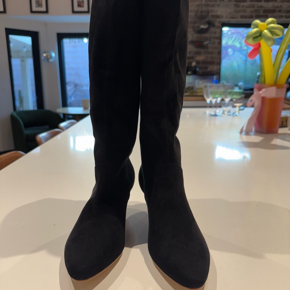Chic Black Heeled Boots for Women